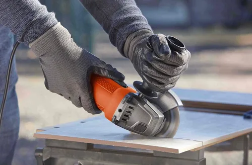 Vista 3 de BLACK+DECKER BEG110-QS - Mini-Amoladora 750W 377.3 ft