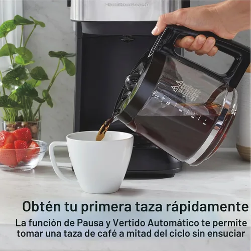 Vista 4 de Hamilton Beach Cafetera programable de 12 tazas, Cafetera de filtro FrontFill Regular & Bold Brew Options Auto Pause and Pour Glass Carafe
