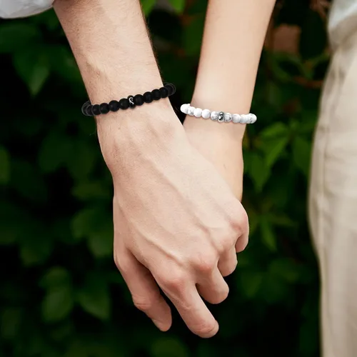 Vista 4 de Kenivira Matching Couples Bracelets Gifts for Girlfriend,Relationship Bracelets for Couple One Year Husband Wife Boyfriend Girlfriend