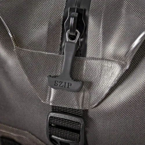 Vista 5 de Dagger On-Tap Dry Bag Duffel Bolsa seca para kayak con anillos de amarre Cremallera impermeable y correas de compresión, gris oscuro, 30L
