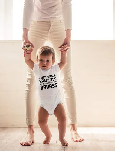 Vista 15 de CBTwear I May Appear Harmless - Ropa de bebé - Divertidos trajes para recién nacidos para niños y niñas