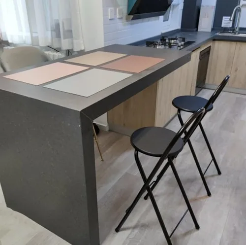 Vista 5 de Taburetes de bar modernos para desayuno, taburete plegable de madera con reposapiés trasero, taburete de bar plegable, altura de 26 pulgadas/28 Negro