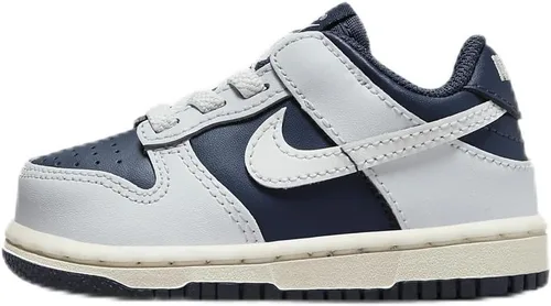 Vista 764 de Nike Kid's Dunk Low Sneaker
