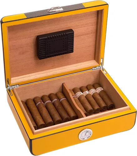 Vista 11 de Bey-Berk Dylan Humidor de puros con diseño de fibra de carbono, caja de 40 puros forrada de cedro español con higrómetro y humidificador, color negro