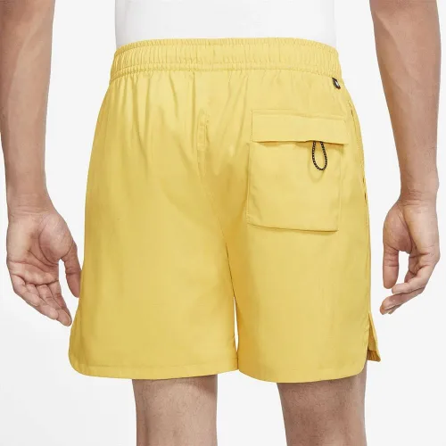 Vista 2 de Nike Sportswear Sport Essentials - Pantalones cortos con forro para hombre, talla XXL, Azufre vívido