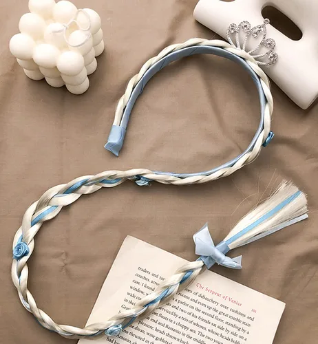 Vista 4 de Sheliky Pelucas de vestir de princesa, peluca larga trenzada con diadema para niñas, cosplay, accesorio de disfraz de princesa, 2 piezas (01)
