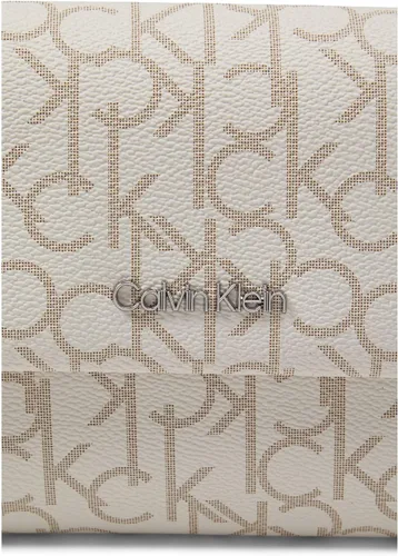 Vista 4 de Calvin Klein Bolso cruzado con solapa para artículos clave