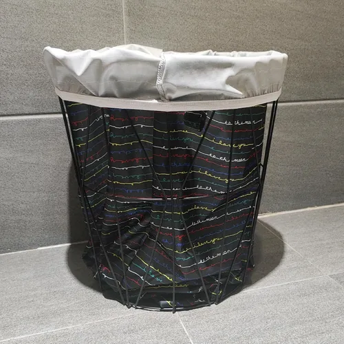 Vista 7 de Mama Koala Revestimiento de cubo para pañales de tela, reutilizable y lavable, impermeable, con correa para cubos de pañales, paquete de 2 (B003M)
