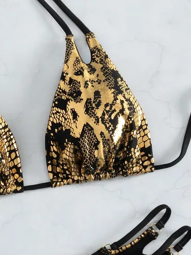 Vista 3 de WDIRARA Traje de baño de 2 piezas para mujer, con estampado de piel de serpiente, corte halter, triángulo, traje de baño de playa