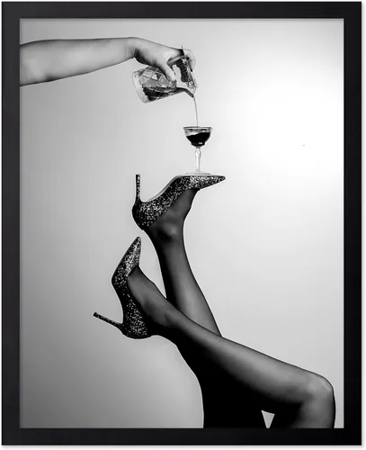Vista 12 de Monem Art - Póster de mujer en la bañera, estampado de champán vertido, arte con alcohol, arte funky, arte en blanco y negro, arte fotográfico