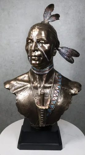 Vista 8 de Ebros Gift Juego grande de 2 estatuas tribales de 21 pulgadas de alto, nativo americano, jefe indio guerrero y princesa con tocado de plumas