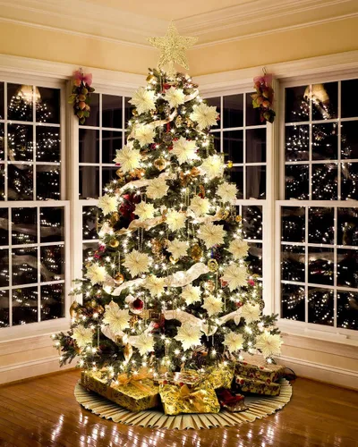 Vista 4 de Sratte El juego de 38 piezas de decoraciones navideñas incluye falda de árbol de lentejuelas, estrella para árbol y flores de Navidad artificiales