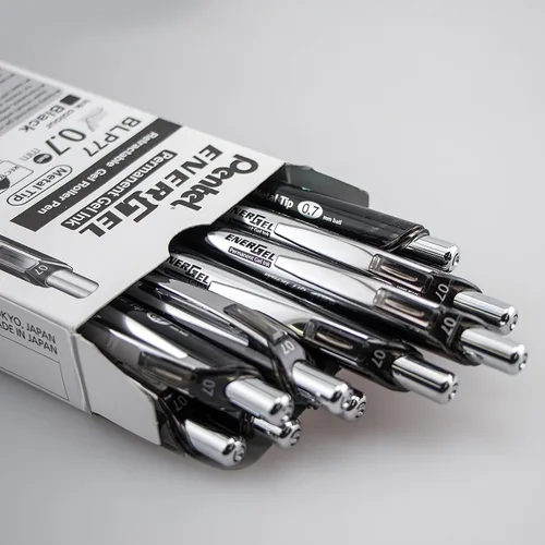 Vista 6 de Pentel EnerGel PRO - Bolígrafo de gel permanente, (0.028 in), línea media, tinta negra, caja de 12 bolígrafos (BLP77-A)