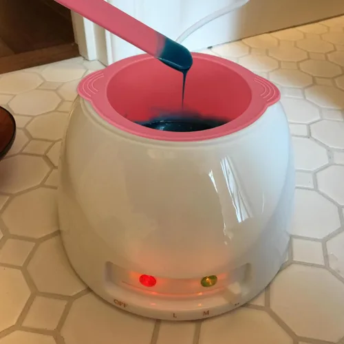 Vista 6 de KVZVK Cuenco de Cera de Silicona Antiadherente Recipiente Forro para Depilación con Espátula de Cera (Rosa)