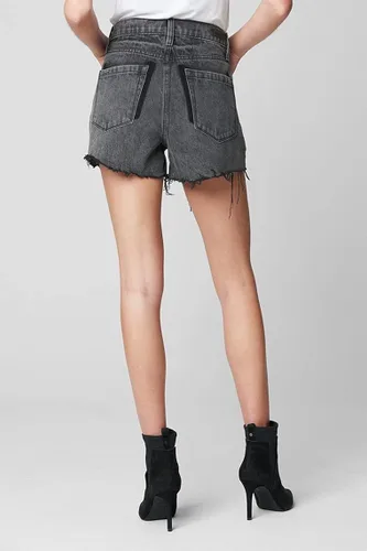 Vista 2 de BLANKNYC Pantalones cortos de mezclilla de lujo para mujer