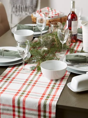 Vista 2 de DII Jolly Christmas Tree Collection - Decoración navideña de mesa y cocina, camino de mesa, 14 x 72 pulgadas, cuadros navideños