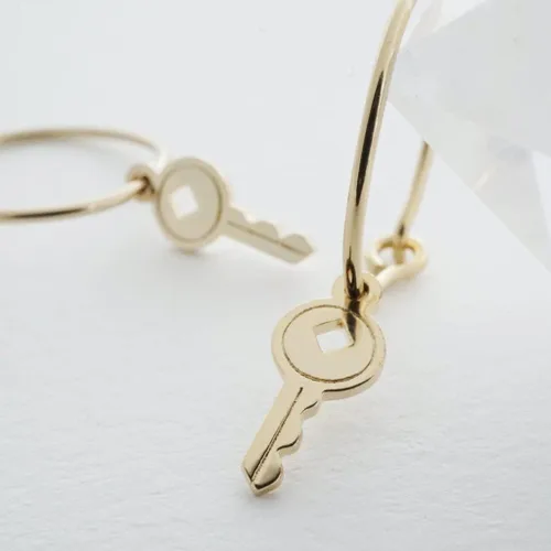 Vista 3 de HONEYCAT Magic Charm - Aros para llaves en placa de oro de 18 quilates, placa de oro rosa de 18 quilates o placa de rodio plateado