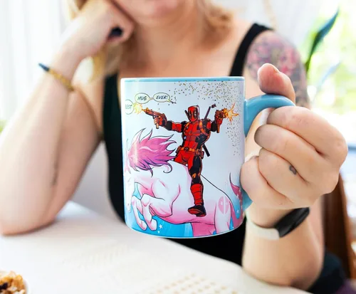 Vista 4 de Deadpool Marvel Comics Best Mug Ever - Taza de café sin BPA para expreso, té, cacao, capacidad para 14 onzas