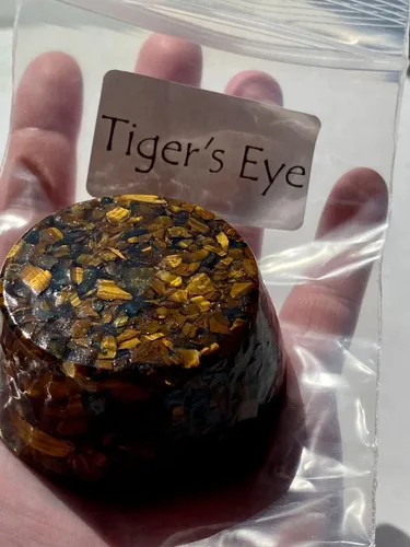 Vista 5 de Tiger's Eye Crystal Tower Buster Orgone Generator Energy Accumulator PERFECT GIFTING TOOL!!!! Made using Advance Harmonics Orgonite Many Beautiful