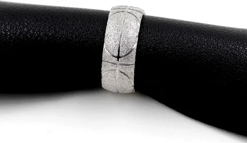 Vista 6 de Uloveido Mens 8mm Stainless Steel Basketball Ring Comfort Fit Band Creative Sport Souvenir Gifts for Him