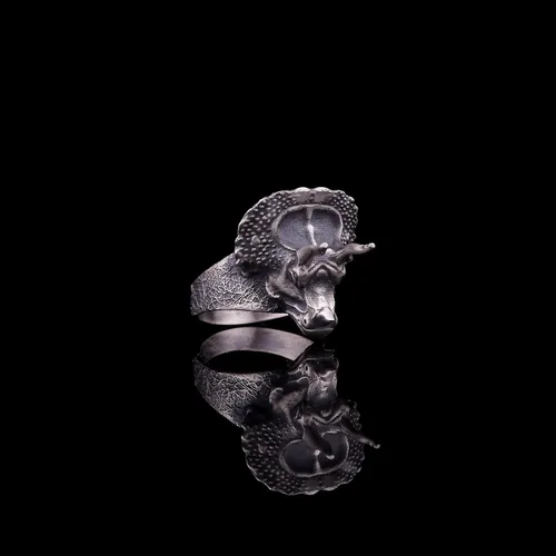 Vista 2 de Triceratops Ring, Dinosaur Ring Sterling Silver, Torosaurus Ring, Jurassic Ring, Dinosaur Head Ring, Artisan Gift