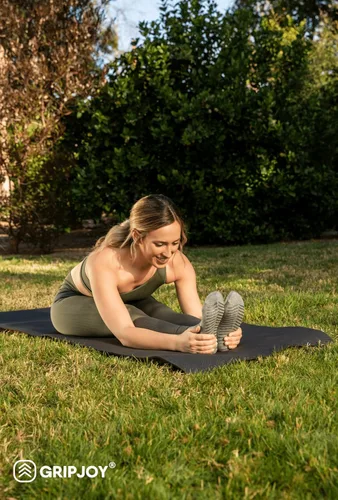 Vista 5 de Gripjoy Calcetines antideslizantes para mujeres y hombres - Calcetines de yoga y hospital con pinzas - 3 pares
