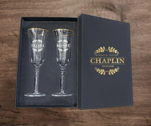 Vista 36 de Juego de 2 copas de champán personalizadas para boda grabadas con caja - Bride & Groom's Wedding Toast
