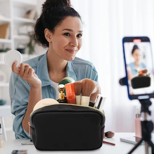Vista 3 de Sweetude 10 bolsas de maquillaje a granel para mujeres, regalo preparatorio, bolsa de cosméticos de piel sintética, pequeña bolsa de aseo