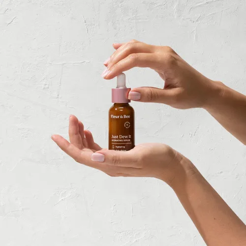 Vista 7 de Fleur & Bee - Suero facial hidratante y antienvejecimiento con ingredientes naturales, 100% veganos, suero de ácido hialurónico para pieles