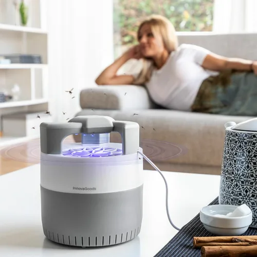 Vista 2 de Lámpara Antimosquitos por Succión KL Silen InnovaGoods