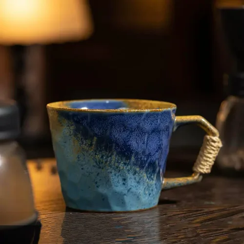 Vista 6 de Taza única de estilo vintage japonés retro primitivo, hecha a mano en cerámica con barniz libre de plomo, taza de té artesanal, cómoda asa, taza