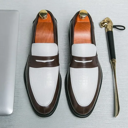 Vista 2 de HuitJours Mocasín Penny de dos tonos para hombre, zapatos de vestir sin cordones, zapatos de barco casuales, mocasines