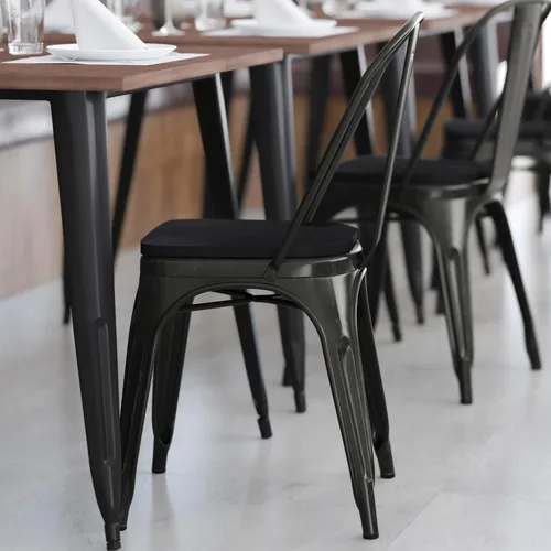 Vista 6 de BizChair Silla apilable comercial para interiores y exteriores con asiento de poliestireno, marco de metal dorado envejecido, asiento de poliresina