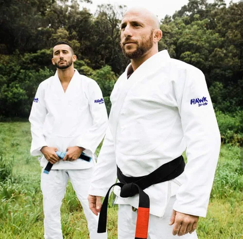 Vista 3 de Brazilian Jiu Jitsu Gi BJJ Gi para hombres y mujeres Grappling Gi Uniforme Kimonos ultraligeros, preencogidos, con cinturón blanco