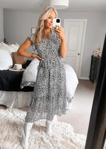 Vista 5 de PRETTYGARDEN - Vestido floral de verano para mujer cruzado con cuello en V manga corta con cinturón dobladillo con volantes acampanado vestido