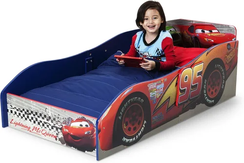Vista 5 de Delta Children Disney/Pixar Cars Cama de Madera para Niños Pequeños + Colchón Serta Perfect Slumber de Doble Cara con Núcleo de Fibra Reciclada