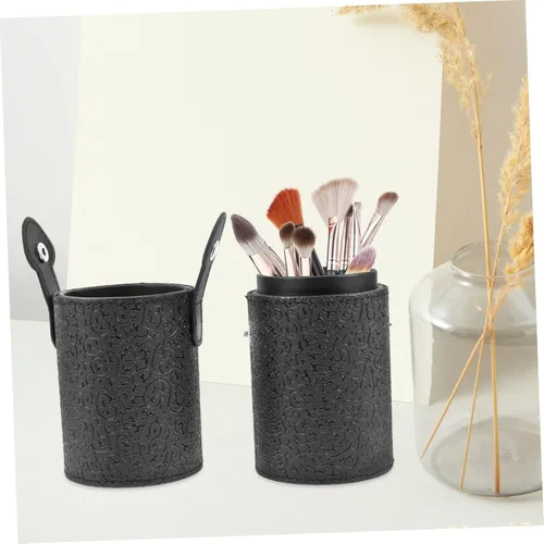 Vista 9 de Makeup Brush Canister Elegant Black Cosmetic Tool Storage Case for Professionals and Travel Space-saving Design Portable and Lightweight Anti-slip