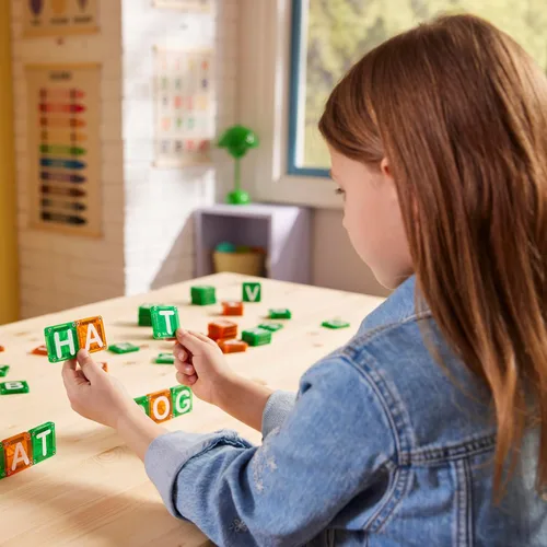 Vista 6 de MAGNA-TILES MicroMAGS Learn Letters - Juego de construcción magnética de 56 piezas, la marca original de construcción magnética