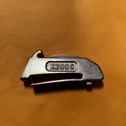 Vista 4 de K330S Spring Flex Pin Skid Steer Retroexcavadora se adapta a X330 dientes dientes cucharón, piezas de repuesto del mercado de accesorios