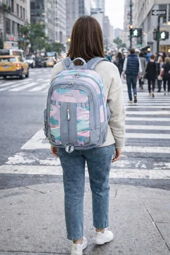 Vista 2 de Eastsport Mochila extragrande expandible con funda para laptop de 15 pulgadas, bolsa de viaje para negocios, universidad y trabajo, Talla única, se