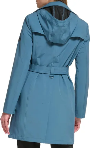 Vista 3 de Calvin Klein Chaqueta de lluvia con cinturón de doble botonadura para mujer con capucha extraíble