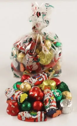 Vista 17 de Scott's Cakes Mezcla de chocolate de lujo envuelta en papel de aluminio navideño en una bolsa de bastón de caramelo de 8 onzas