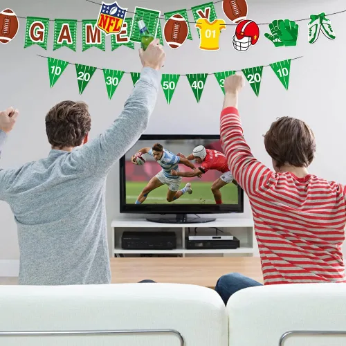 Vista 6 de 3 piezas de banderines con temática de rugby y fútbol americano, guirnalda para decoración de fiestas temáticas deportivas, suministros de decoración