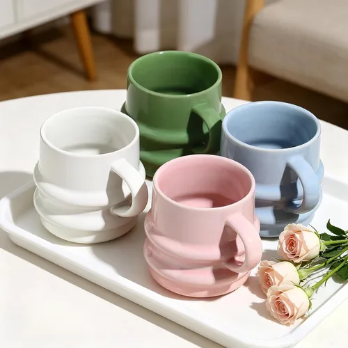 Vista 5 de Juego de 4 tazas de café de cerámica, tazas de café acanaladas onduladas 3D