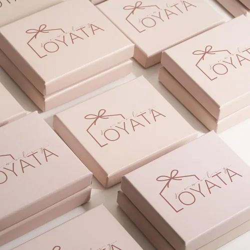 Vista 6 de LOYATA - Tobillera delicada bañada en oro de 14 quilates para mujeres, con pequeña cruz de circonia cúbica blanca y borlas bonita joyería
