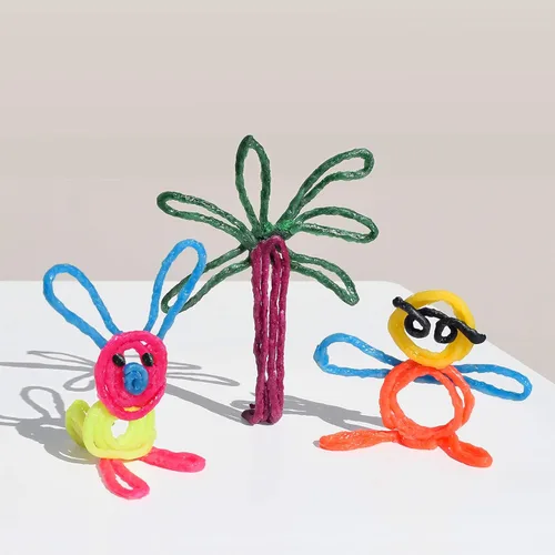 Vista 3 de Wikki Stix para Dibujantes - Esencial para viajes de niños: ¡Creatividad portátil en movimiento! Paquete de 24 Wikki Stix en colores neón
