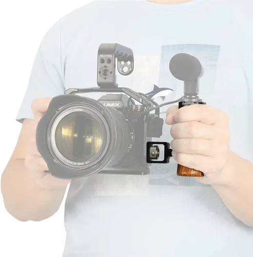 Vista 6 de NICEYRIG Wooden Side Handle for ARRI Locating Pin Adjustable Universal Left & Right Grip for DSLR Camera Cage Rig - 462