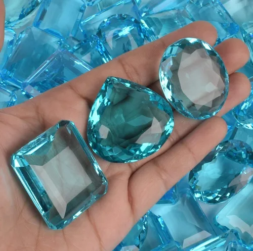 Vista 6 de GEMHUB Juego al por mayor de 4 piezas aproximadamente 200 Ct brillante topacio azul suizo facetado mezcla corte de joyería que hace piedras