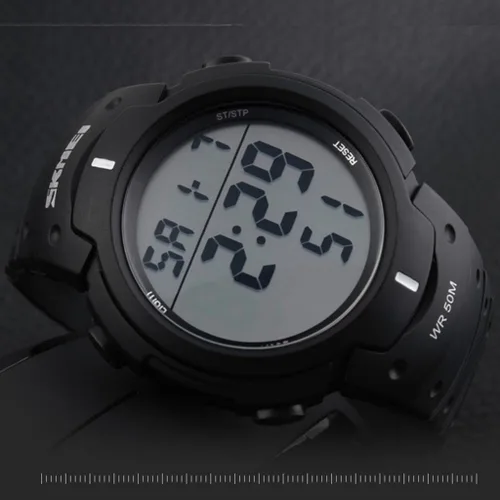 Vista 7 de Carrie Hughes - Reloj deportivo digital para hombre, impermeable, pantalla LED, esfera grande, cronómetro, militar, luminoso, alarma, reloj militar