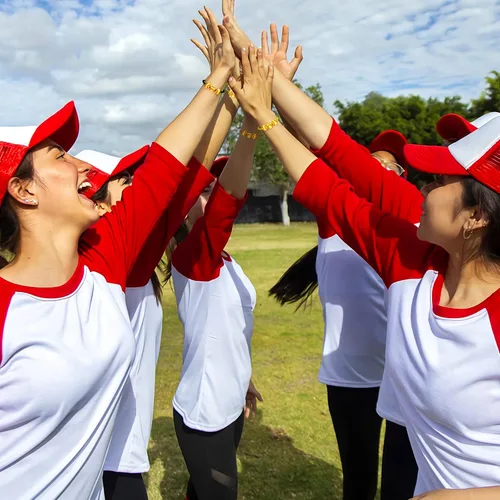 Vista 6 de 20 pulseras con dijes de sóftbol, regalos de fiesta de sóftbol, pulseras ajustables, pulseras inspiradoras de pelota deportiva para mujeres, fiesta